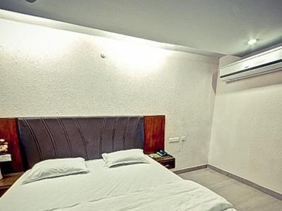 Diamond Springs Hotel Visakhapatnam Exterior photo